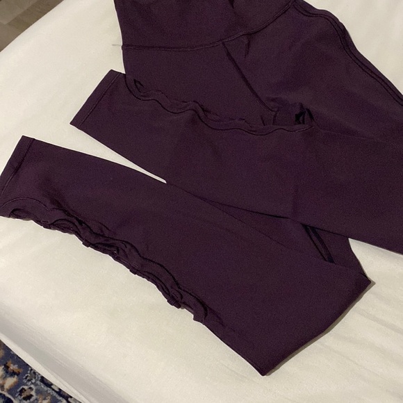 Lululemon Tied To It Leggings - Picture 8 of 14